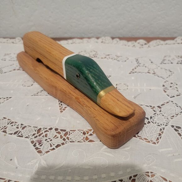 Vtg Wooden Oak Nut Quacker Nut Cracker Mallard Duck Tool Hand Embellished Canada - Picture 1 of 9